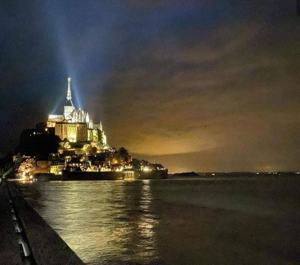 蓬托尔松Le Petit Nid Du Mont Saint Michel公寓 外观 照片